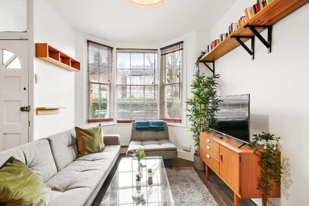 2 Bed Garden Flat Leyton Village London Eksteriør bilde