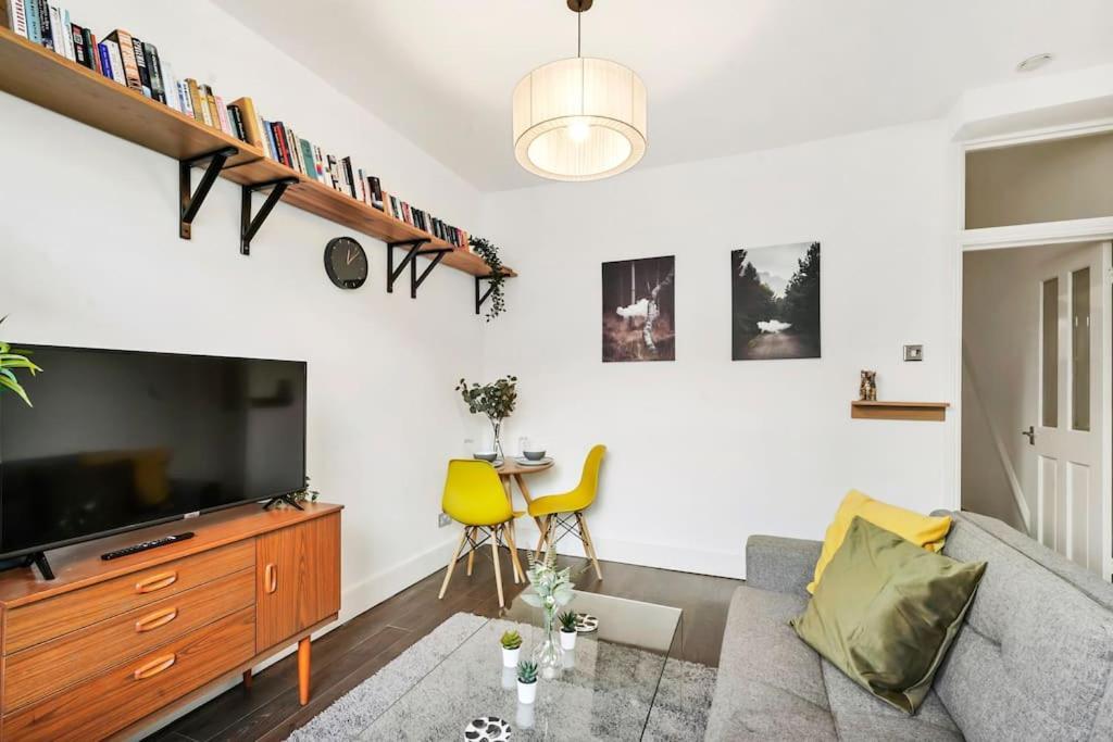 2 Bed Garden Flat Leyton Village London Eksteriør bilde